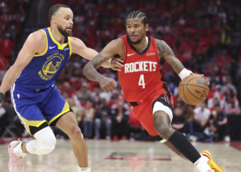 PACERS SORPRENDEN A CAVALIERS Y LOS WARRIORS ELIMINAN A ROCKETS EN DRAMÁTICA JORNADA DE PLAYOFFS