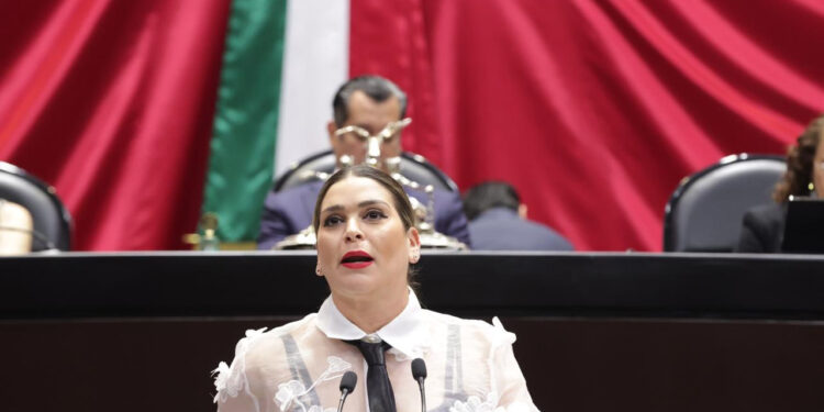 ASALTAN A DIPUTADA FEDERAL DEL PRI ANA GONZÁLEZ EN MONTERREY 1 ASALTAN A DIPUTADA FEDERAL DEL PRI ANA GONZÁLEZ EN MONTERREY