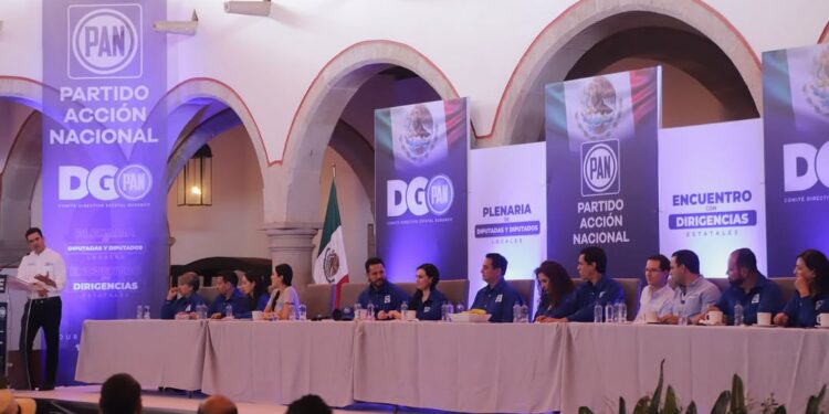 ¿ALIANZA EN CRISIS? AFIRMA PAN ESTATAL QUE PUEDEN DAR LA BATALLA SOLOS EN 2027; COREAN PANISTAS EN PLENARIA ‘CHALE GOBERNADOR’ 1 ¿ALIANZA EN CRISIS? AFIRMA PAN ESTATAL QUE PUEDEN DAR LA BATALLA SOLOS EN 2027; COREAN PANISTAS EN PLENARIA ‘CHALE GOBERNADOR’