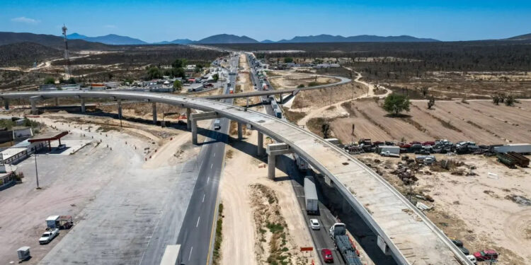 REPORTA CARRETERA INTERSERRANA AVANCE DEL 86%; SUPERVISA SAMUEL TRAMO 3