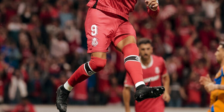 SE LES APARECE EL DIABLO; GOLEA TOLUCA A UN TIGRES SIN ARGUMENTOS 1 SE LES APARECE EL DIABLO; GOLEA TOLUCA A UN TIGRES SIN ARGUMENTOS