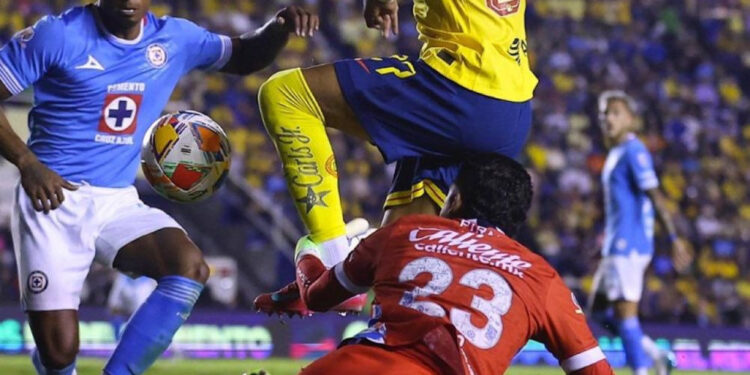 VA AMÉRICA POR EL TETRA; VENCEN ÁGUILAS AL CRUZ AZUL Y VAN POR HAZAÑA VS. TOLUCA 1 VA AMÉRICA POR EL TETRA; VENCEN ÁGUILAS AL CRUZ AZUL Y VAN POR HAZAÑA VS. TOLUCA