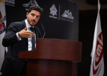 'ES NUEVO LEÓN ESTADO DEL PAÍS CON MÁS OBRA PÚBLICA’.- SAMUEL; DESTACA GOBERNADOR INVERSIÓN RÉCORD DE 105 MIL MILLONES DE PESOS 3 ‘ES NUEVO LEÓN ESTADO DEL PAÍS CON MÁS OBRA PÚBLICA’.- SAMUEL; DESTACA GOBERNADOR INVERSIÓN RÉCORD DE 105 MIL MILLONES DE PESOS