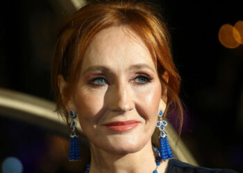 J.K. ROWLING CREA UN FONDO PRIVADO PARA APOYAR DERECHOS DE MUJERES BASADOS EN EL SEXO
