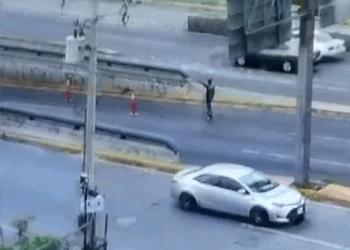 EMPLEADO MUNICIPAL RESULTA GRAVEMENTE HERIDO TRAS SER ATROPELLADO EN MONTERREY