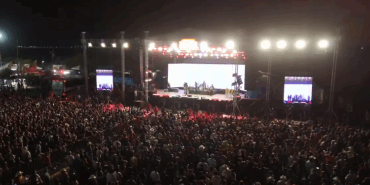 ROMPE PESADO RÉCORD EN FERIA DE SALINAS VICTORIA