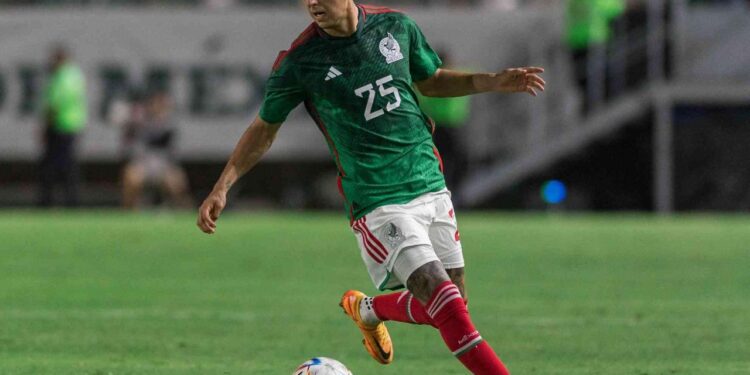 PIOJO' ALVARADO PRIORIZA A LA SELECCIÓN MEXICANA SOBRE EL MUNDIAL DE CLUBES 1 PIOJO’ ALVARADO PRIORIZA A LA SELECCIÓN MEXICANA SOBRE EL MUNDIAL DE CLUBES