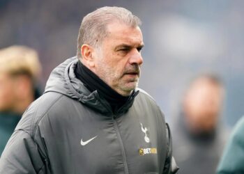 POSTECOGLOU, FUERA DEL TOTTENHAM TRAS TRIUNFO EUROPEO