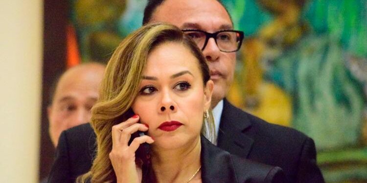 IMPUGNAN ELECCIÓN DE MAGISTRADA LIGADA A CÁRTELES EN TAMAULIPAS; SEÑALAN CIUDADANOS QUE LAMALA REPUTACIÓN DE LA TAMBIÉN EX CONSEJERA JURÍDICA DE AMÉRICO LA HACE INELEGIBLE AL CARGO. 1 IMPUGNAN ELECCIÓN DE MAGISTRADA LIGADA A CÁRTELES EN TAMAULIPAS; SEÑALAN CIUDADANOS QUE LAMALA REPUTACIÓN DE LA TAMBIÉN EX CONSEJERA JURÍDICA DE AMÉRICO LA HACE INELEGIBLE AL CARGO.