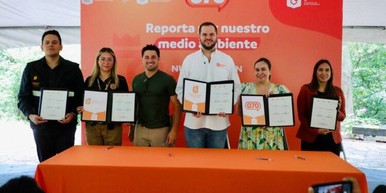 RECIBIRÁ EL 070 DENUNCIAS ANÓNIMAS SOBRE DELITOS AMBIENTALES Y MALTRATO ANIMAL; LANZA DANIEL ACOSTA 'REPORTA POR NUESTRO MEDIO AMBIENTE' JUNTO CON PVSNL Y PROCURADURÍA AMBIENTAL. 1 RECIBIRÁ EL 070 DENUNCIAS ANÓNIMAS SOBRE DELITOS AMBIENTALES Y MALTRATO ANIMAL; LANZA DANIEL ACOSTA ‘REPORTA POR NUESTRO MEDIO AMBIENTE’ JUNTO CON PVSNL Y PROCURADURÍA AMBIENTAL.