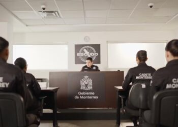 SUBEN HASTA 33% SUELDOS A POLICÍAS Y TRÁNSITOS DE MONTERREY.