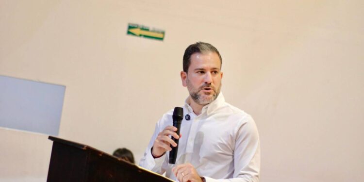 PIDE LICENCIA RAÚL LOZANO; SE INTEGRARÍA A GABINETE DE SAMUEL EN LA SECRETARÍA DEL MEDIO AMBIENTE. 1 PIDE LICENCIA RAÚL LOZANO; SE INTEGRARÍA A GABINETE DE SAMUEL EN LA SECRETARÍA DEL MEDIO AMBIENTE.