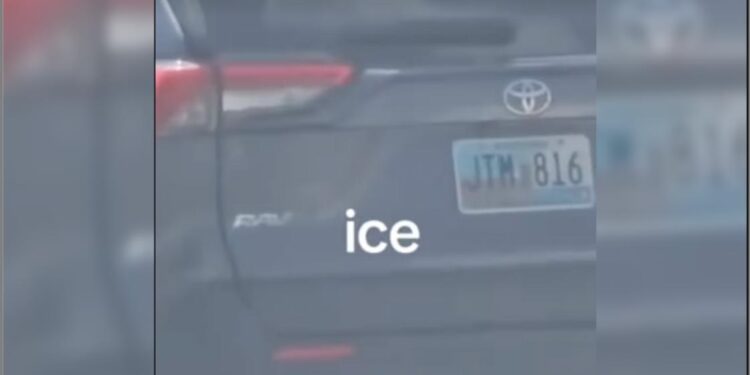 DENUNCIA PÚBLICA; BAD BUNNY EXPONE OPERATIVO MIGRATORIO DEL ICE EN PUERTO RICO 1 DENUNCIA PÚBLICA; BAD BUNNY EXPONE OPERATIVO MIGRATORIO DEL ICE EN PUERTO RICO