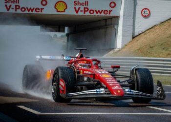 LECLERC CULMINA PRUEBAS DE LLUVIA PARA PIRELLI 2026