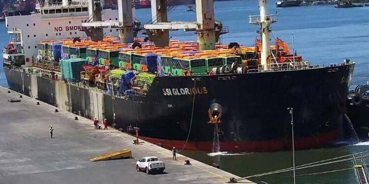 LLEGAN A NUEVO LEÓN 100 NUEVOS CAMIONES VERDES; ANUNCIA SAMUEL RENOVACIÓN TOTAL DE LA FLOTILLA.