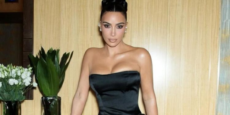 KIM KARDASHIAN SERÁ VILLANA EN PELÍCULA DE LAS BRATZ ACTUARÁ COMO ANTAGONISTA DEL MUNDO DE LA MODA 1 KIM KARDASHIAN SERÁ VILLANA EN PELÍCULA DE LAS BRATZ ACTUARÁ COMO ANTAGONISTA DEL MUNDO DE LA MODA