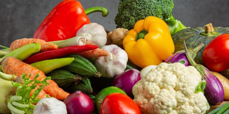 PELIGRO ESCONDIDO EN EL AGUA; GUARDAR VERDURAS ASÍ PUEDE AFECTAR TU SALUD 1 PELIGRO ESCONDIDO EN EL AGUA; GUARDAR VERDURAS ASÍ PUEDE AFECTAR TU SALUD