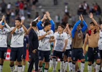PRENSA ALEMANA VE CON RESPETO A RAYADOS; DICE QUE SERÁN ‘PRUEBA DE FUEGO’ PARA EL BORUSSIA DORTMUND.