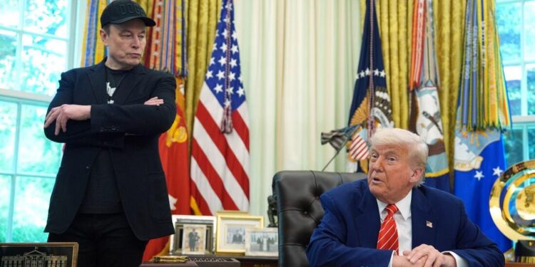 ELON MUSK CUESTIONA PLAN DE TRUMP “DESTRUIRÁ MILLONES DE EMPLEOS” 1 ELON MUSK CUESTIONA PLAN DE TRUMP “DESTRUIRÁ MILLONES DE EMPLEOS”