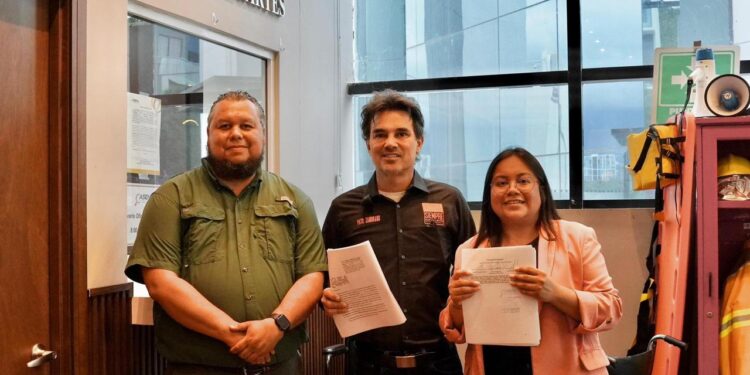 DENUNCIAN A NAVA POR PROMOCIONAR A SU CONTRALORA CON RECURSOS PÚBLICOS.