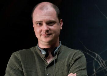 MIKE FLANAGAN POSPONE SU REINICIO DE “EL EXORCISTA” PARA ENFOCARSE EN “CARRIE”