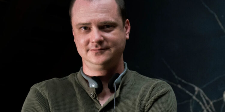 MIKE FLANAGAN POSPONE SU REINICIO DE “EL EXORCISTA” PARA ENFOCARSE EN “CARRIE” 1 MIKE FLANAGAN POSPONE SU REINICIO DE “EL EXORCISTA” PARA ENFOCARSE EN “CARRIE”