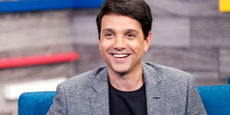 RALPH MACCHIO RECONOCE QUE NO ENTENDÍA EL REBOOT DE KARATE KID, PERO ADMITE SU ÉXITO 1 RALPH MACCHIO RECONOCE QUE NO ENTENDÍA EL REBOOT DE KARATE KID, PERO ADMITE SU ÉXITO