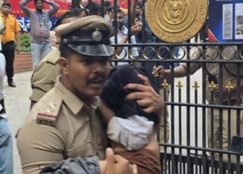 TRAGEDIA EN INDIA; 11 MUERTOS Y 33 HERIDOS EN FESTEJO POR CAMPEONATO DE CRIQUET