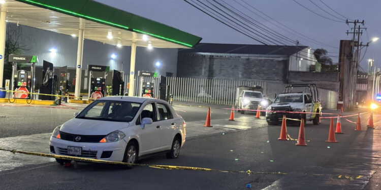 BALACERA QUE INICIA EN MONTERREY Y TERMINA EN SAN NICOLÁS DEJA UN MUERTO Y CUATRO HERIDOS 1 BALACERA QUE INICIA EN MONTERREY Y TERMINA EN SAN NICOLÁS DEJA UN MUERTO Y CUATRO HERIDOS