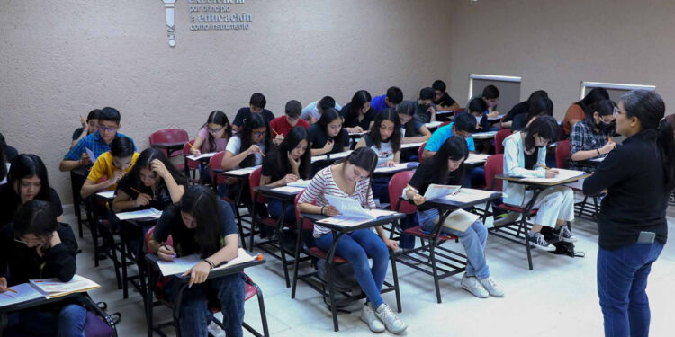 BUSCAN 46 MIL GRADUADOS DE SECUNDARIA LUGARES EN PREPAS DE LA UANL 1 BUSCAN 46 MIL GRADUADOS DE SECUNDARIA LUGARES EN PREPAS DE LA UANL