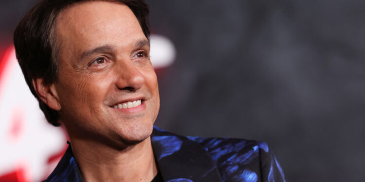 EL “MIYAGIVERSO” SE EXPANDE: RALPH MACCHIO INSINÚA SPIN-OFFS DE COBRA KAI