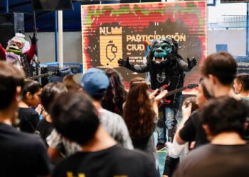 COMBATE PARTICIPACIÓN CIUDADANA BULLYING CON MONSTRUOS ROCKEROS; LLEVA DANIEL ACOSTA GIRA ROCKEANDO CON VALOR A ESCUELA INCLUSIVA