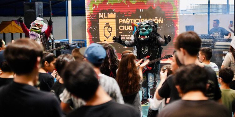 COMBATE PARTICIPACIÓN CIUDADANA BULLYING CON MONSTRUOS ROCKEROS; LLEVA DANIEL ACOSTA GIRA ROCKEANDO CON VALOR A ESCUELA INCLUSIVA 1 COMBATE PARTICIPACIÓN CIUDADANA BULLYING CON MONSTRUOS ROCKEROS; LLEVA DANIEL ACOSTA GIRA ROCKEANDO CON VALOR A ESCUELA INCLUSIVA