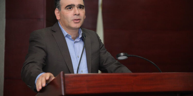 ASUME MARIO ALBERTO GARZA COMO NUEVO SECRETARIO GENERAL DE LA UANL