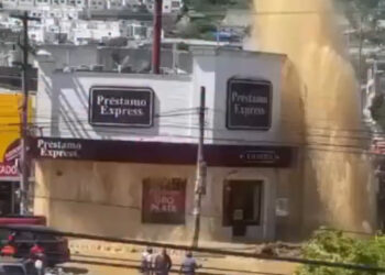 SUSTITUYE AYD DUCTO TRAS MEGAFUGA EN GUADALUPE; ANUNCIAN QUE SUMINISTRO DE AGUA SE NORMALIZARÁ EN LAS PRÓXIMAS HORAS