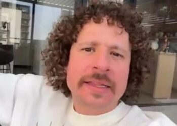 LUISITO COMUNICA ES ABORDADO EN PROTESTA ANTI-GENTRIFICACIÓN EN CDMX