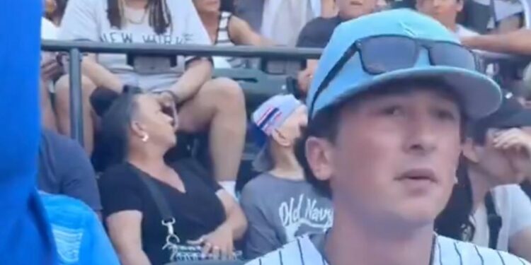 PADRE DE VOLPE ENFRENTA A FAN DE LOS METS EN LAS GRADAS