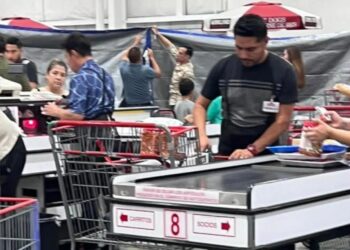 MUERE MUJER EN COSTCO; SE ATRAGANTA ADULTA MAYOR CON HOT DOG.