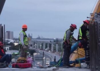 TRABAJAN DÍA Y NOCHE EN OBRAS DEL METRO; LABORAN 3 MIL PERSONAS EN LÍNEAS 4 Y 6 PARA REABRIR LA VIALIDAD DE LOS CARRILES EXPRÉS DE CONSTITUCIÓN EL 31 DE AGOSTO, PREVIO AL REGRESO A CLASES. 1 TRABAJAN DÍA Y NOCHE EN OBRAS DEL METRO; LABORAN 3 MIL PERSONAS EN LÍNEAS 4 Y 6 PARA REABRIR LA VIALIDAD DE LOS CARRILES EXPRÉS DE CONSTITUCIÓN EL 31 DE AGOSTO, PREVIO AL REGRESO A CLASES.