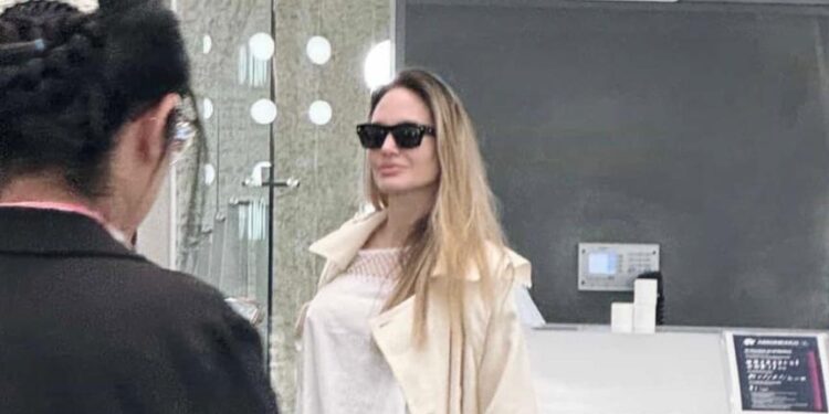 SALMA HAYEK Y ANGELINA JOLIE VISITAN VERACRUZ; GOBERNADORA NAHLE LAS RECIBE EN BOCA DEL RÍO