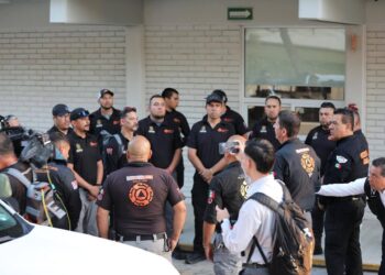 REGRESAN RESCATISTAS DE NL A TEXAS; APOYARÁN SEGUNDA FASE DE BÚSQUEDA.