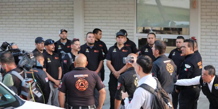 REGRESAN RESCATISTAS DE NL A TEXAS; APOYARÁN SEGUNDA FASE DE BÚSQUEDA. 1 REGRESAN RESCATISTAS DE NL A TEXAS; APOYARÁN SEGUNDA FASE DE BÚSQUEDA.