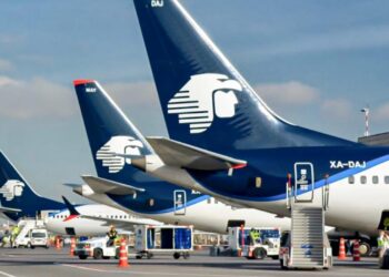 FALLA EN AEROMÉXICO RUTA MEXICALI AVIÓN REGRESA DE EMERGENCIA A CDMX