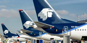 FALLA EN AEROMÉXICO RUTA MEXICALI AVIÓN REGRESA DE EMERGENCIA A CDMX