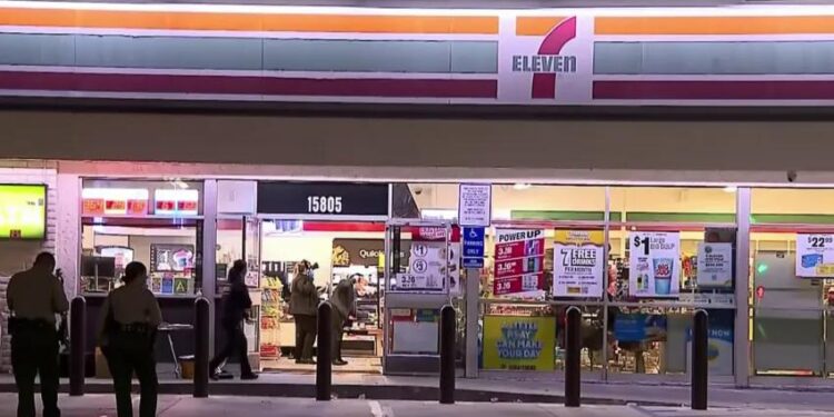 TIROTEO EN 7-ELEVEN DE LOS ÁNGELES PADRE DE FAMILIA MUERE TRAS PELEA 1 TIROTEO EN 7-ELEVEN DE LOS ÁNGELES PADRE DE FAMILIA MUERE TRAS PELEA
