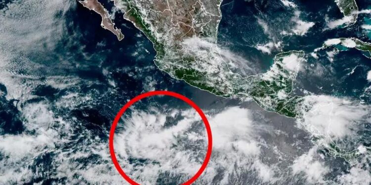 POSIBLE CICLÓN GIL SIGUE EN VIGILANCIA METEOROLÓGICA