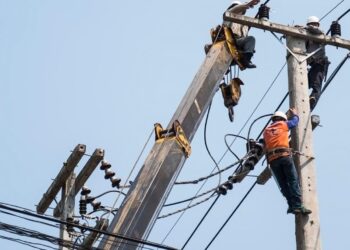 CDMX SOTERRARÁ CABLEADO DE TELECOMUNICACIONES; IZZI, TELMEX Y TOTALPLAY DEBERÁN RETIRAR CABLES AÉREOS