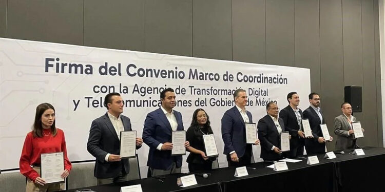 BUSCAN ALCALDES REDUCIR 80% TRÁMITES MUNICIPALES CON VENTANILLA DIGITAL; FIRMAN 7 EDILES CONVENIO CON GOBIERNO FEDERAL PARA ELIMINAR BUROCRACIA