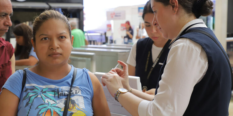 INSTALA SALUD MÓDULOS PARA VACUNACIÓN CONTRA SARAMPIÓN