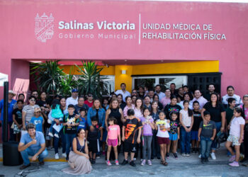 ARRANCA SALINAS VICTORIA PROGRAMA DE ATENCIÓN ESPECIALIZADA AL AUTISMO; ANUNCIA NELLY GARZA QUE DIF MUNICIPAL BRINDARÁ TERAPIAS GRATIS A NIÑAS Y NIÑOS CON ESTA CONDICIÓN 1 ARRANCA SALINAS VICTORIA PROGRAMA DE ATENCIÓN ESPECIALIZADA AL AUTISMO; ANUNCIA NELLY GARZA QUE DIF MUNICIPAL BRINDARÁ TERAPIAS GRATIS A NIÑAS Y NIÑOS CON ESTA CONDICIÓN